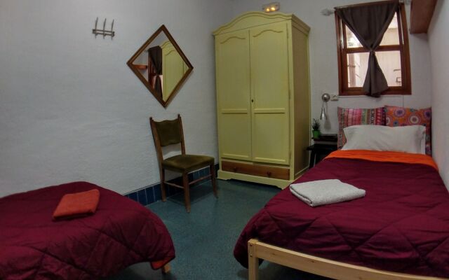 X Hostel Alicante