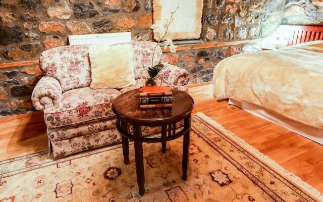 Quaint Holiday Home in Pella with Garden