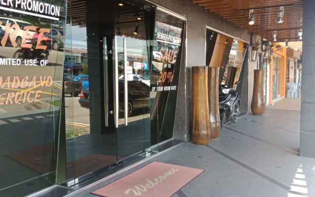 T Hotel