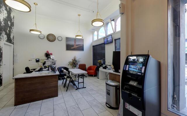 Warfield Hotel