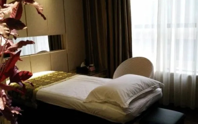 Holiday Sunshine Business Hotel