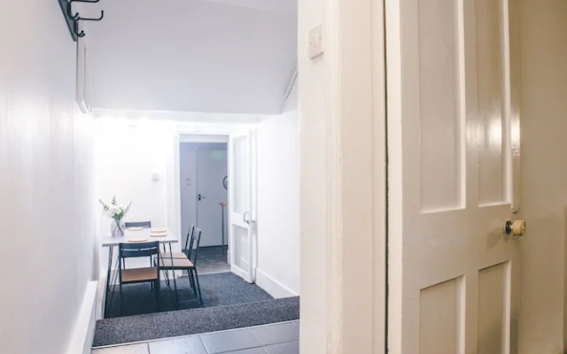 Short Stay Bristol - Pembroke Apartment