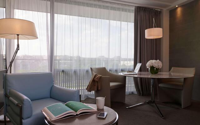 Pullman Paris Tour Eiffel Hotel