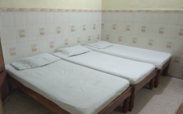 Iroomz Sai Relax Resiodency