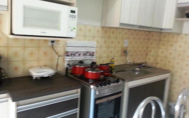 Apto 1,5 km do Shop. Manauara