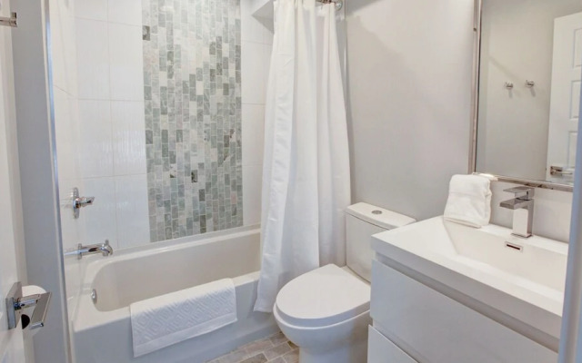 5 Bedroom, Woodside Avenue