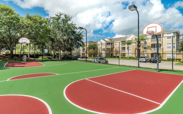 8008 King Palm Circle