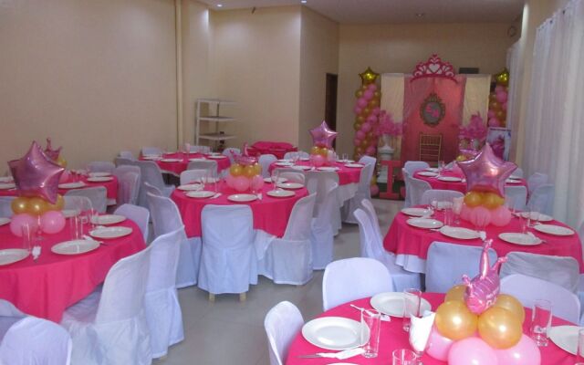 WMV Hotel & Restaurant