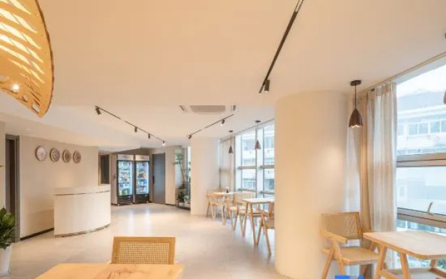 Jeunesse Heguang (Shanghai Guangda Convention & Exhibition Center, Caobao Road Metro Station Branch) – Hotel Rooms – Shanghai