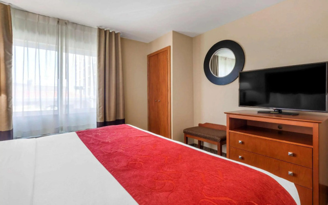 Comfort Suites North Dallas