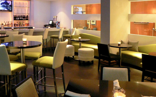 Novotel Toronto North York