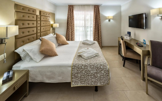 Moon Dreams Torremolinos Hotel (Adults Only)