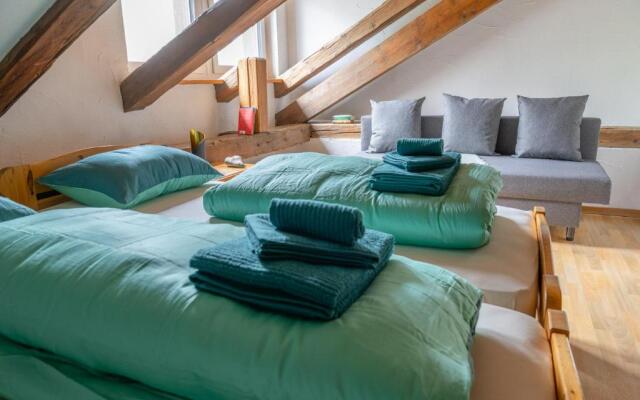 Chrona Bed & Breakfast