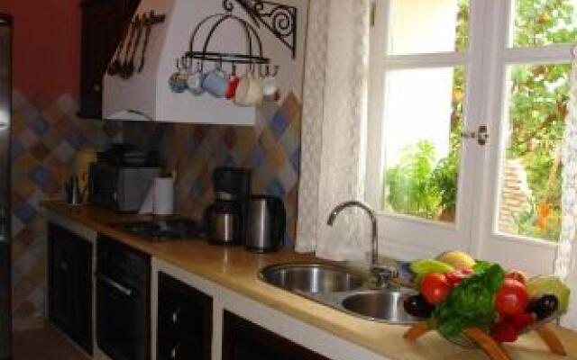 Riza Stone Cottage