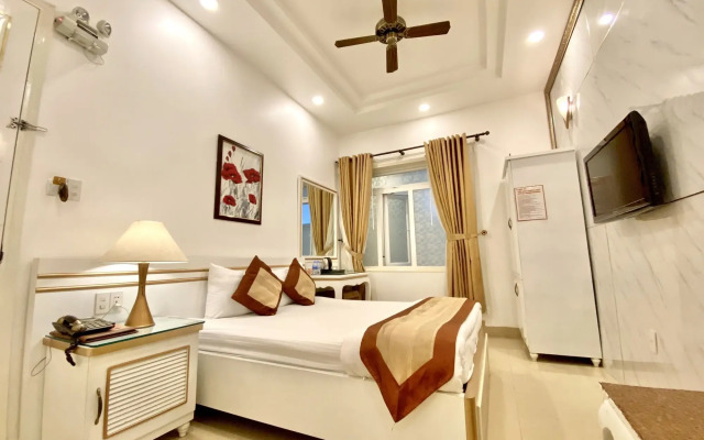 Tulip Hotel