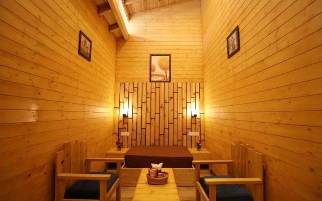 Rooftop Cottages & Restaurant Pangot