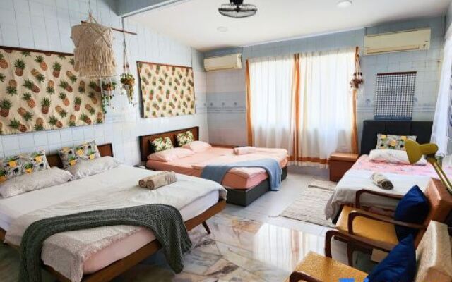 Ipoh Station 18, Rainforest Loft 2, 31650 Ipoh, Perak