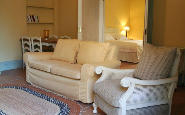 Mountain Manor Guest House & Executive Suites