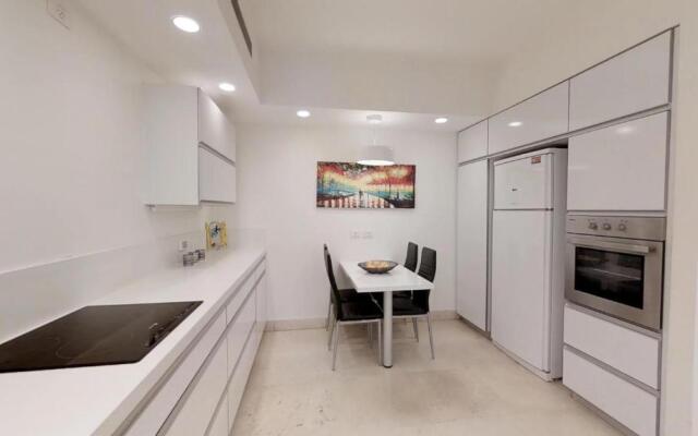 Rental Israel-Mamila Residences 16