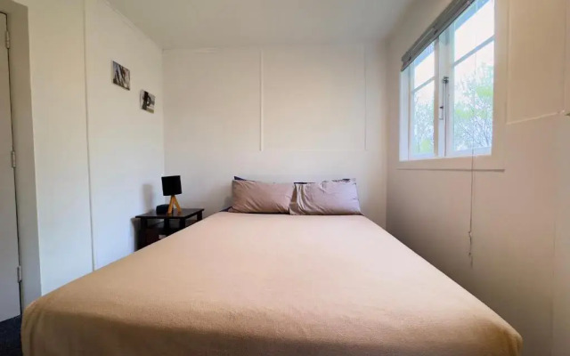 Waiheke Backpackers Hostel