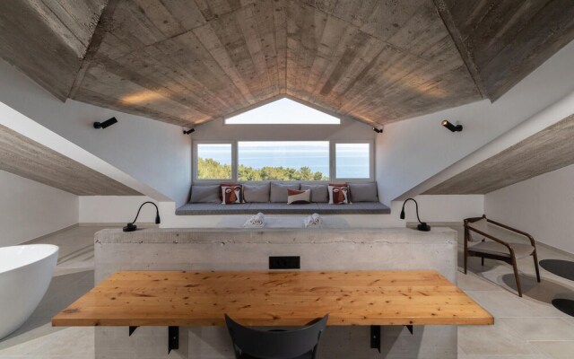 Amazing Home in Blato with Hot Tub, WiFi & 5 Bedrooms