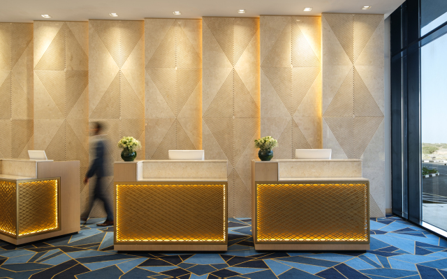 Maani Muscat Hotel & Suites