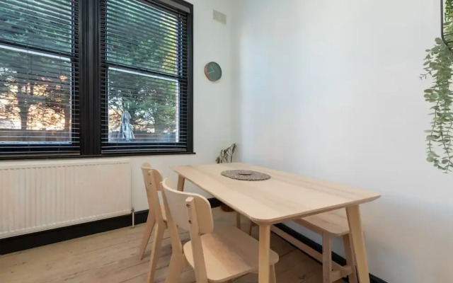 Serene and Spacious 1 Bedroom Garden Flat in Clapton