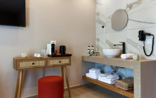 Lotus Rise Hotel