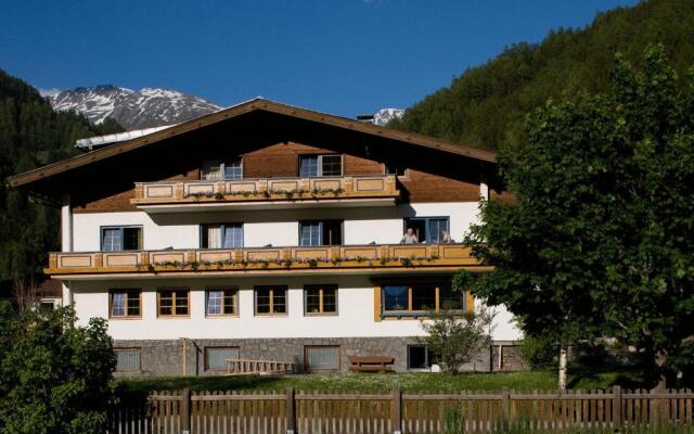 Ferienhaus Alpina