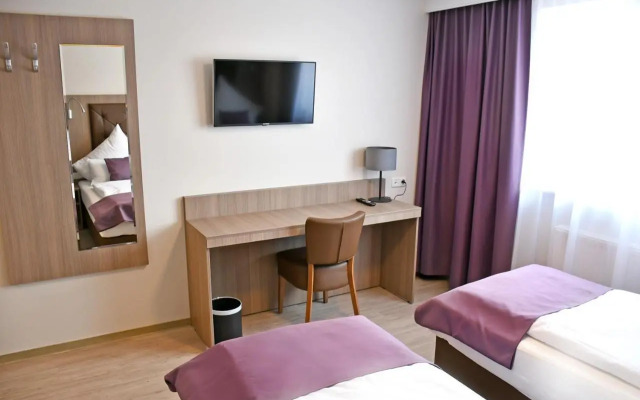 Ata Hotel