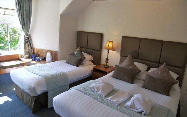 Rosemount Hotel