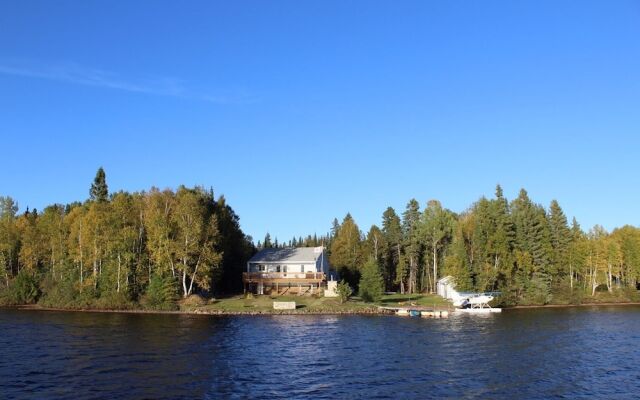 Spruce Forest Lakeside B&B