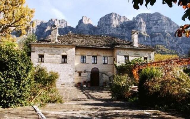 Astraka Guesthouse II