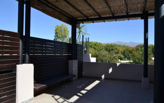 Plaza Paradiso Petit Hotel