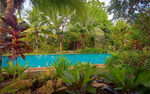 6BR Luxury Tropical Pool Villa PH125