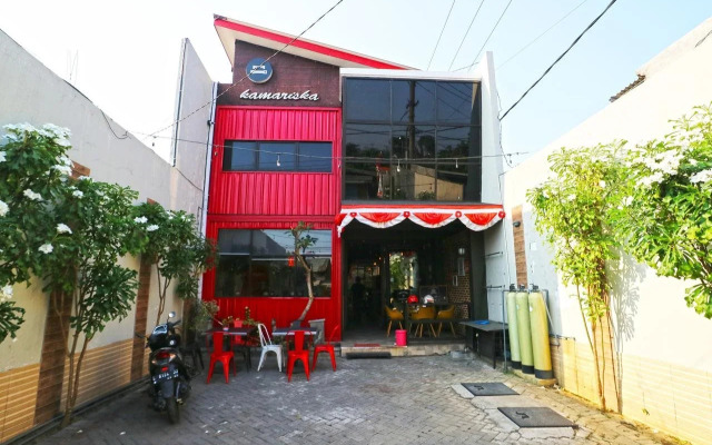 Kamariska Hostel