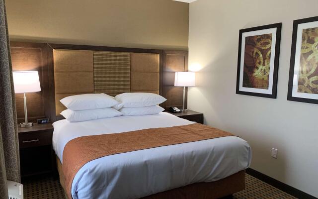 Best Western Plus Hinton Inn & Suites