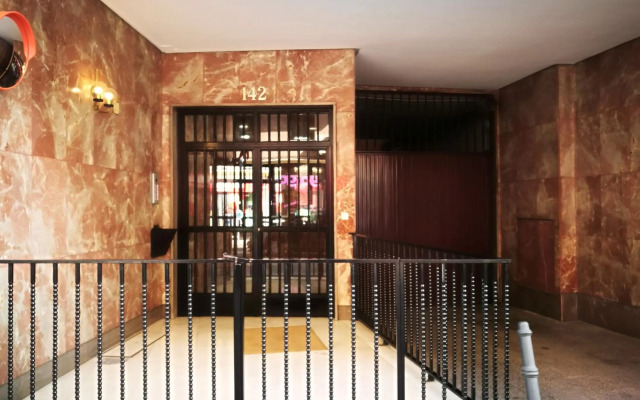 Apartamentos Suites Torr Av América - López de Hoyos