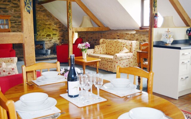 Pet-friendly spacious barn conversion in Exmoor National Park