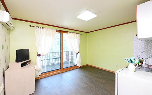 Gapyeong Yongchu View Sound Pension