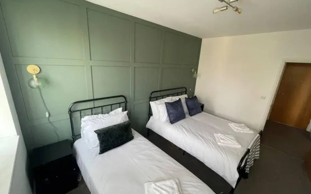 Stylish 1-bed Apartment in Swindon