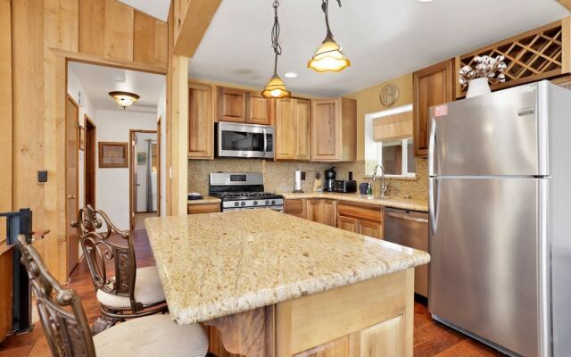 BIG Bear Moonridge Retreat #1914