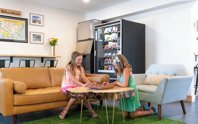 Explorer Rest & Recreation