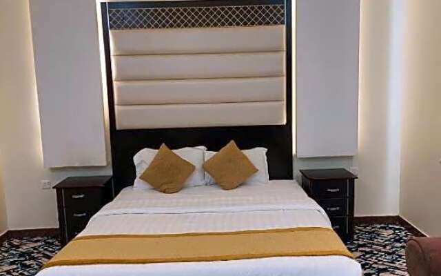 Diamond Angle Suites