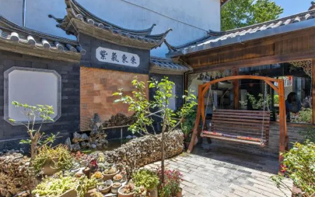 Yiyun Inn (Lijiang Ancient City Sifang Street)