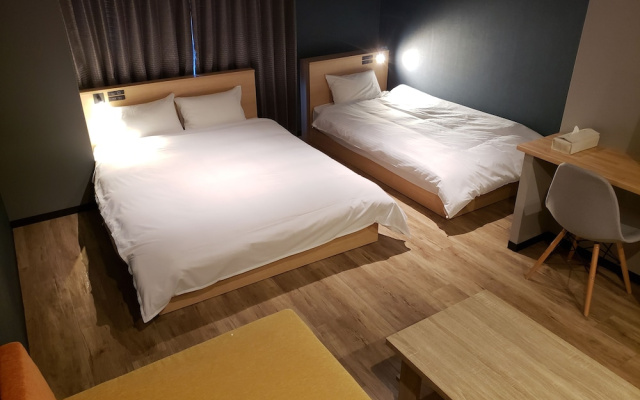 e-stay namba