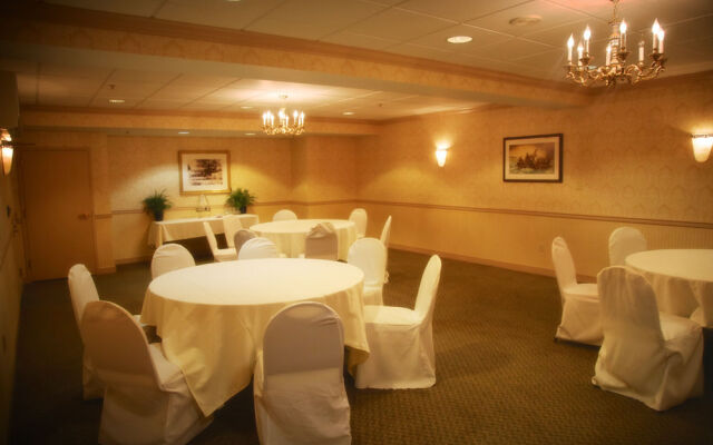 The Abraham Lincoln Hotel - A Historic Hotel of America
