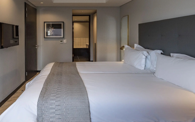 The Onyx Apartment Hotel by NEWMARK