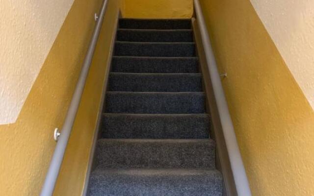 Balfour - Beautiful refurbished spacious 3 bedroom Gateshead flat