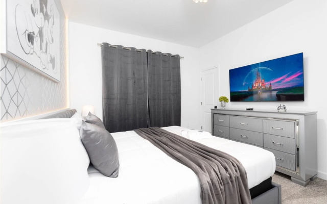 Tvpm-2660rt/sl 4 Bedroom Townhouse by RedAwning